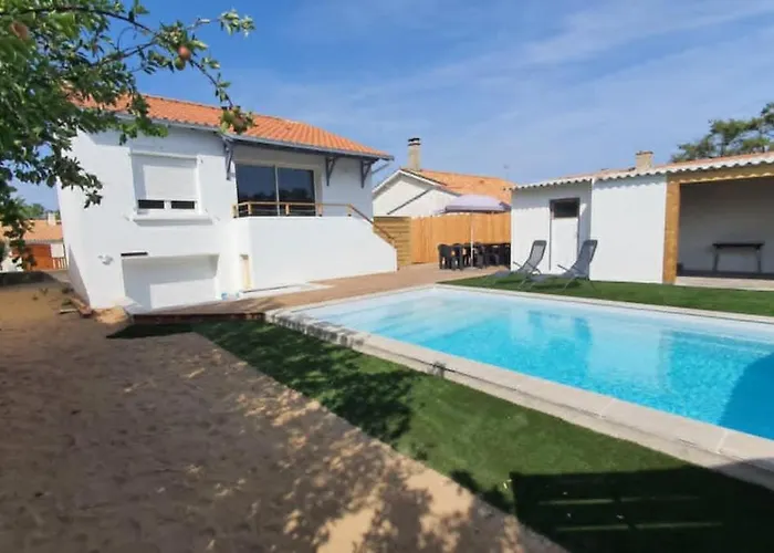 Maison Familiale Avec Piscine Chauffee